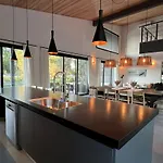 Rentup - Diseno Exclusivo Espacios Unicos Tessalia Casa Polo