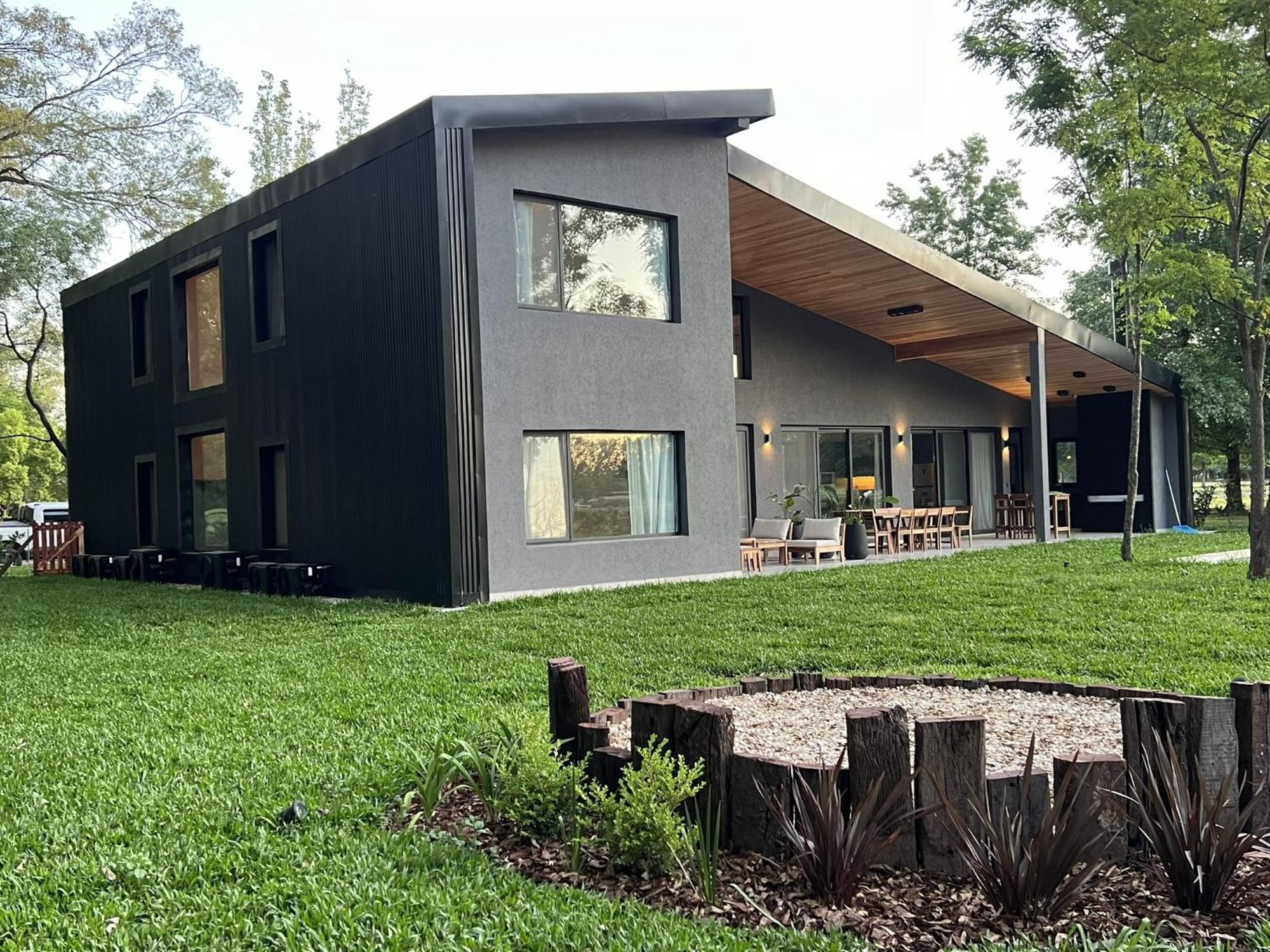 Rentup - Diseno Exclusivo Espacios Unicos Tessalia Casa Polo Сasa de vacaciones *